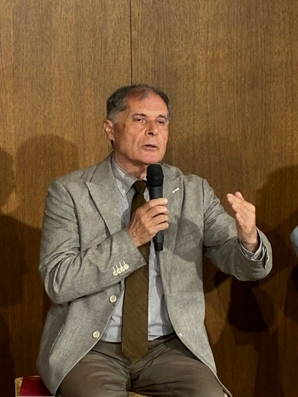Paolo Giansiracusa interviene sulla storia dello stemma del Comune di Gela
